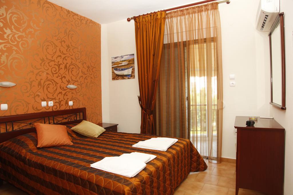 Ferienwohnung Badis Haus Toroni Exterior foto