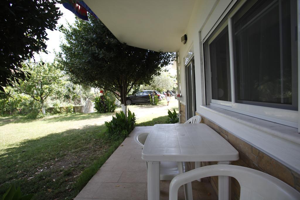Ferienwohnung Badis Haus Toroni Exterior foto